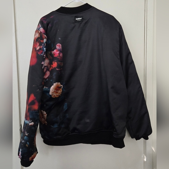 Fresh Hoods Bomber Jacket Coat Black Red Floral Mens XL EUC - Picture 5 of 7